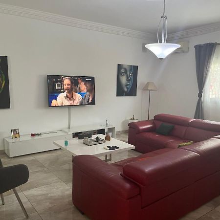 Les 5 Lanternes By Clara Bed and Breakfast Dakar Esterno foto