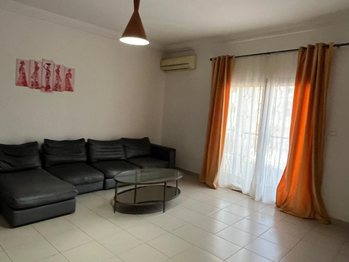Les 5 Lanternes By Clara Bed and Breakfast Dakar Esterno foto