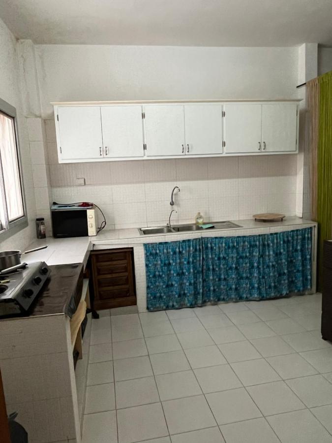 Les 5 Lanternes By Clara Bed and Breakfast Dakar Esterno foto